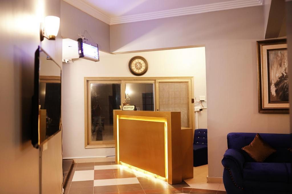 Diamond Lodge Karachi Eksteriør bilde